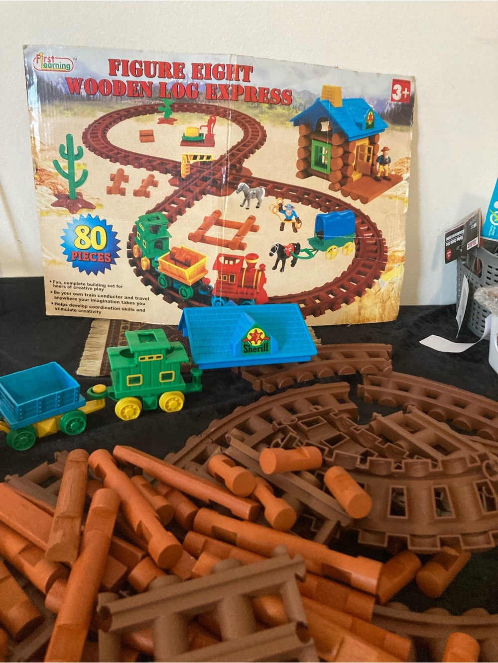 Figure Eight Wooden Log Express Train Set - Green & Blue